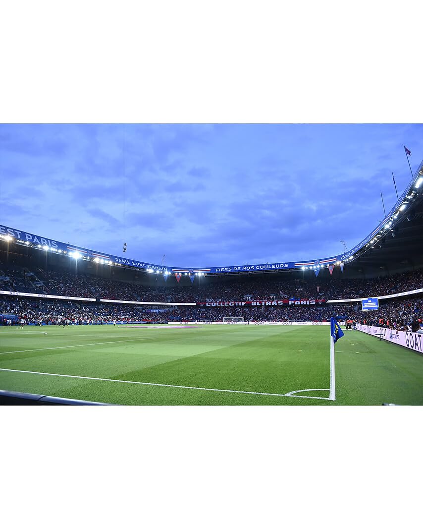 Tick&Box - Coffret Cadeau - PSG Stadium Tour - Parc des Princes - 2 entrées pour Le PSG Stadium Tour : musée + Visite du Stade - Idée Cadeau Supporter