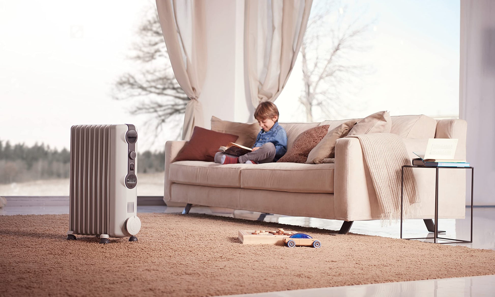 De'Longhi Radia S TRRS0920, Chauffage Bain d'Huile, Boutons Réglables, Pièce Jusqu'à 60m3, 9 ailettes, 3 Niveaux de Puissance, 2000W, Blanc