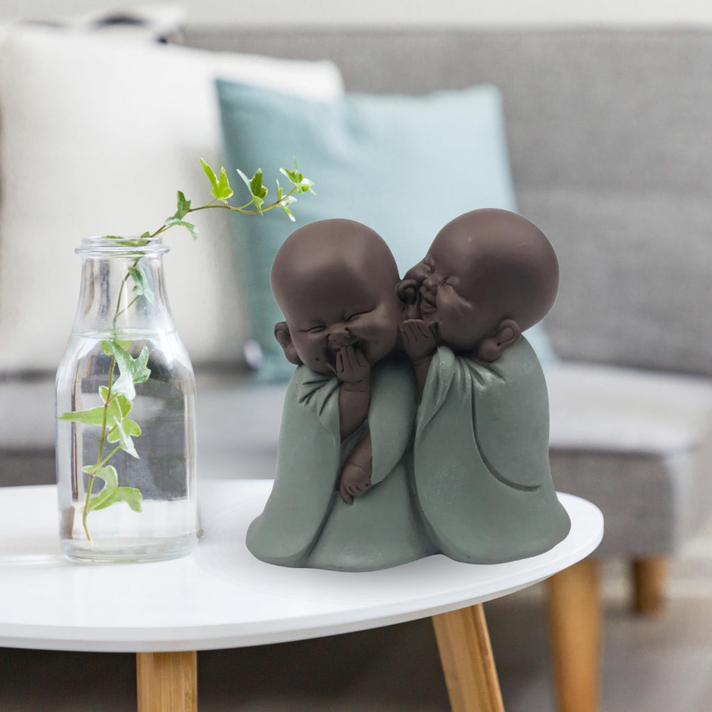 Statuette Bonze Chuchoteur – Porte Bonheur - Décoration Zen et Feng Shui – pour Créer Une Ambiance Relaxante et Spirituelle – Idée Cadeau – Hauteur: 12cm – Vert et Marron – Zen’Light